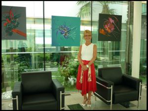 La Peintre Martine BELFODIL expose chez OGER INTERNATIONAL 